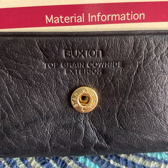 Buxton - Picture 4 of 4